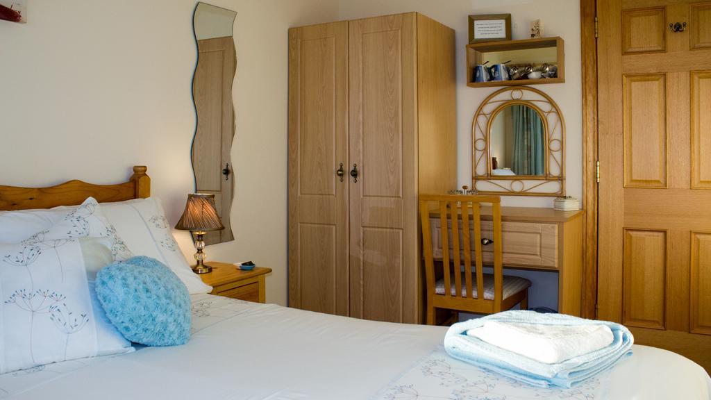 Bed and Breakfast Atlantic Breeze Keel  Zimmer foto